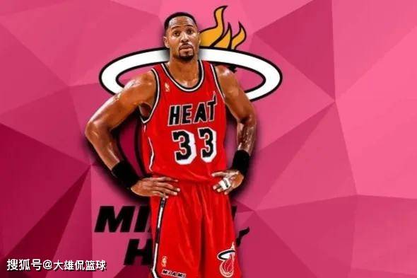 麦克朗飞跃奥尼尔得满分成功卫冕扣篮大赛冠军